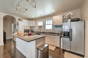 Hawaiian Hideaway with Yard Less Than 2 Miles to Hilo Bay!